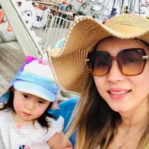 Meet your Posher, Amy